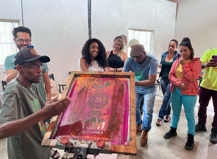 Vivência afro raízes: Símbolos e Saberes